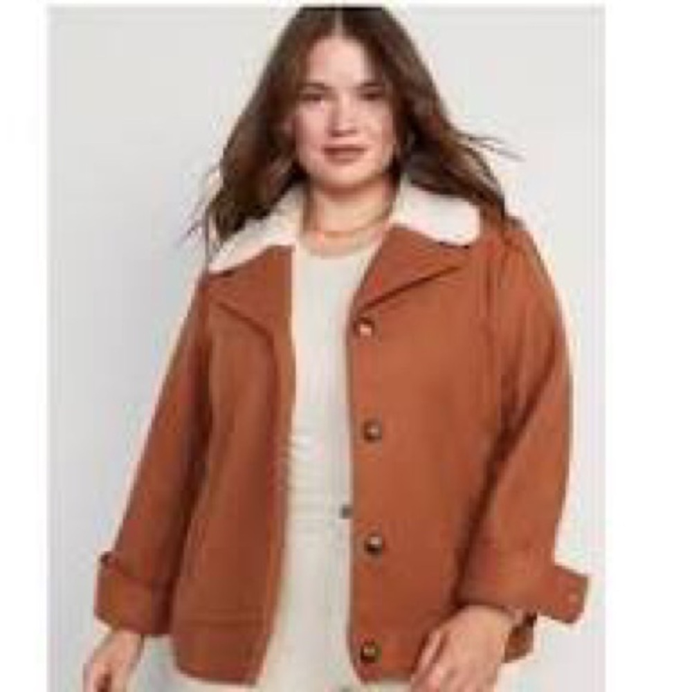 Old Navy NWT Soft Brushed Sherpa Teddy Pockets cuffs Jacket